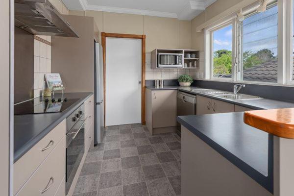 Rest & Relax Units Chalet Whangarei